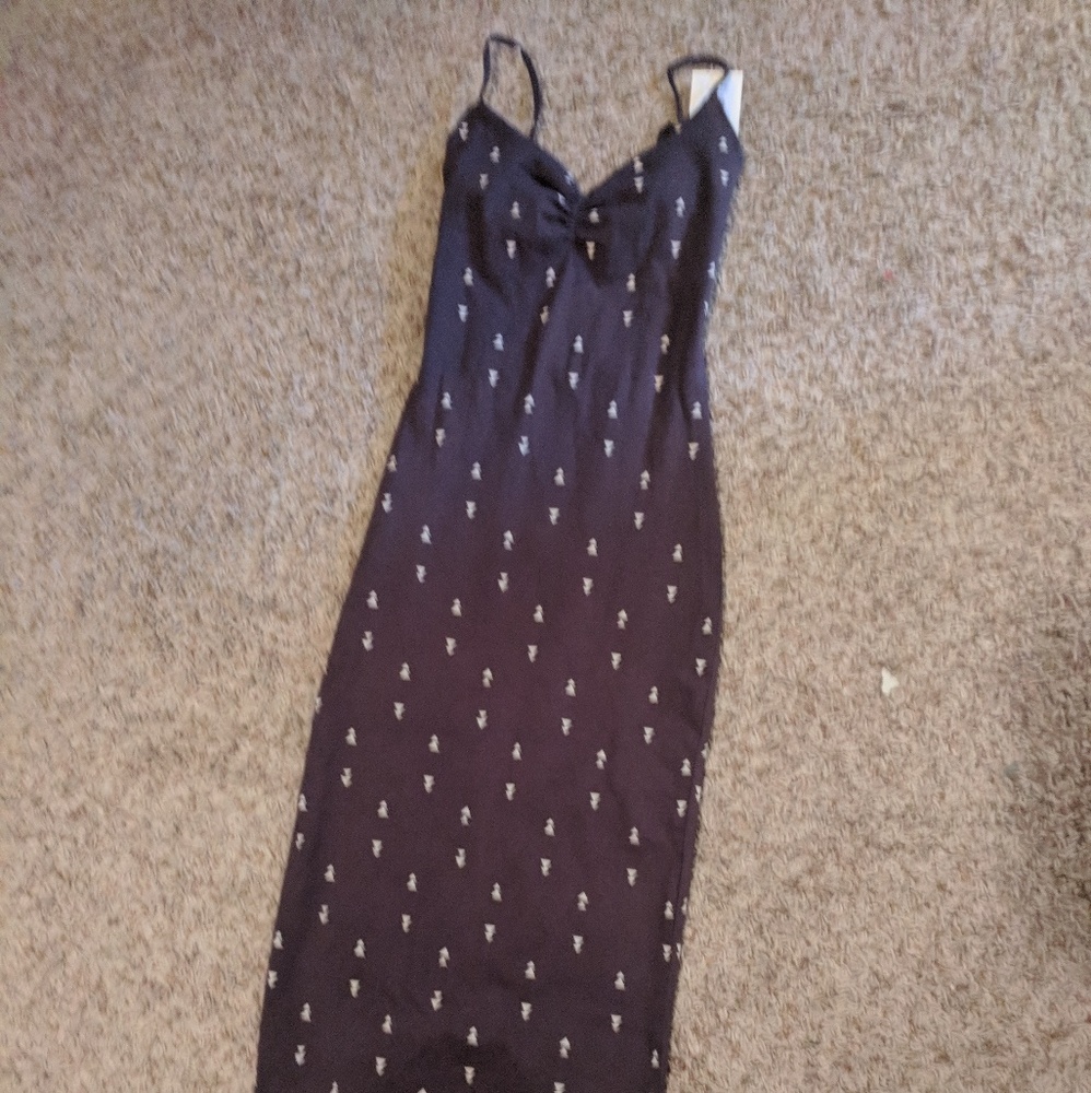 New Billabong form fitting Midi dress with print